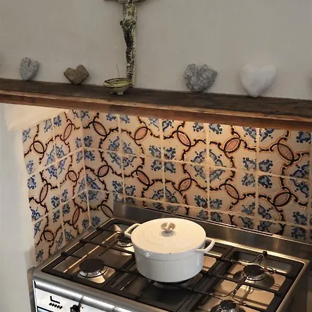 Πανσιόν Casa Hesychia *